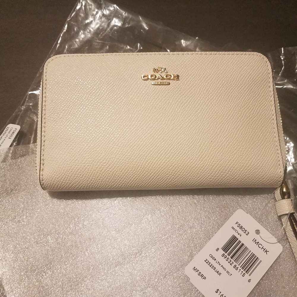 Coach Crossgrain Leather Phone Wallet in Chalk